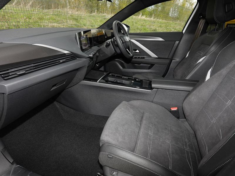 Vauxhall Astra 1.2 Turbo 130 Ultimate PJ26EHU Black #5