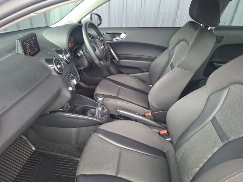 Audi A1 1.0 Tfsi Se VO15NUJ Silver #5