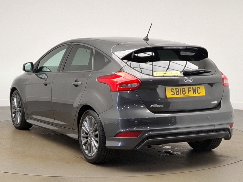 Ford Focus 1.0 Ecoboost 140 St-line Navigation SD18FWC Grey #2