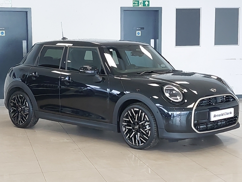Mini Hatch 1.5 C Exclusive Black