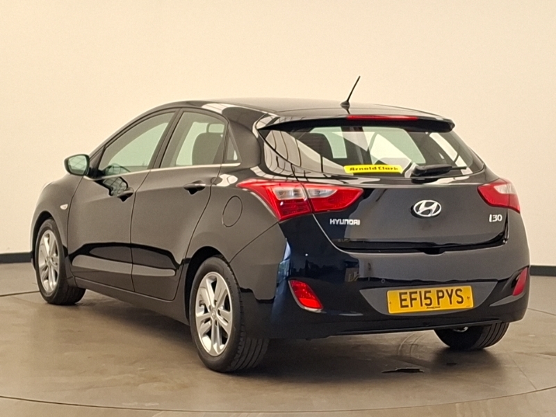 Hyundai I30 1.4 Blue Drive Se Black #2