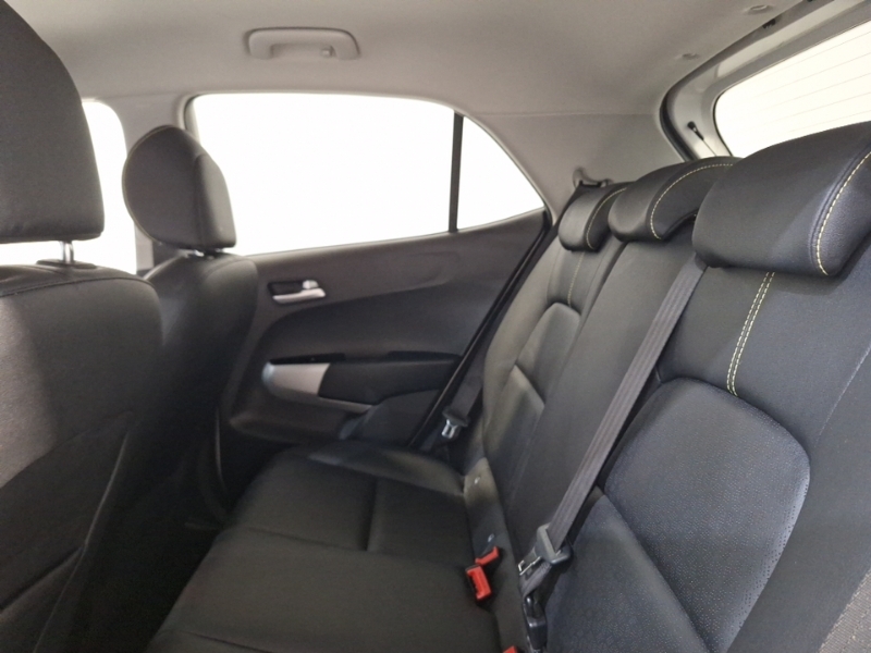 Kia Picanto 1.0 X-line S BMZ5848 White #6