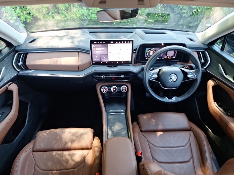 Skoda Kodiaq 1.5 Tsi Iv 204 Se L Dsg BD74RFL Black #3