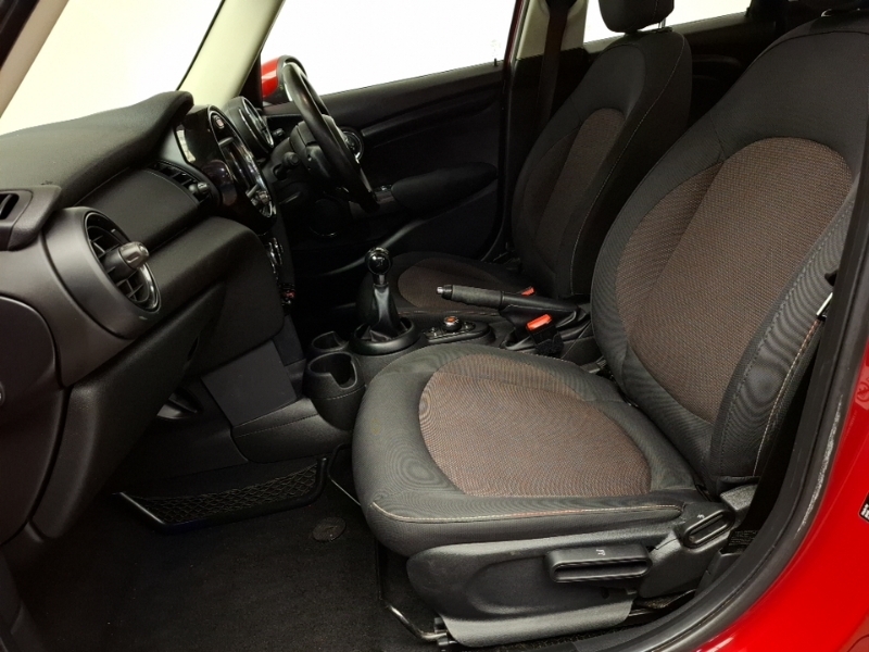 Mini Hatch 1.5 One SM67CGY Red #5