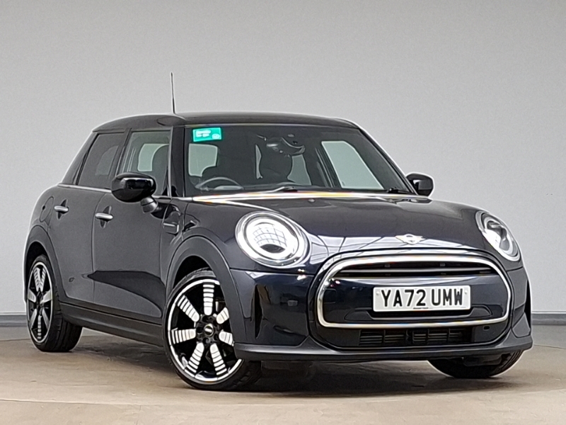 Mini Hatch 1.5 Cooper Exclusive Black