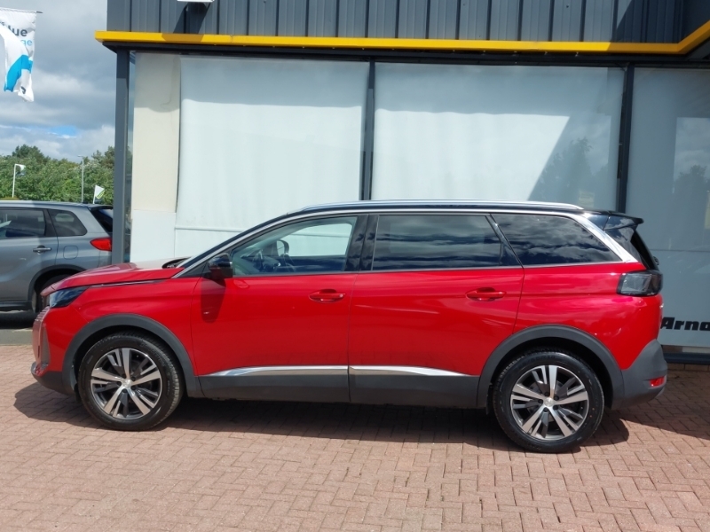 Peugeot 5008 1.2 Puretech Allure Premium Red #4