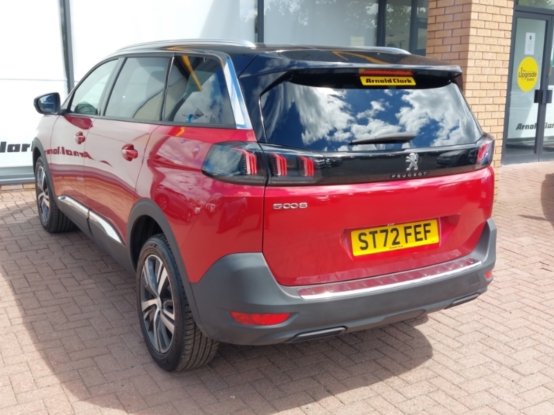 Peugeot 5008 1.2 Puretech Allure Premium Red #2