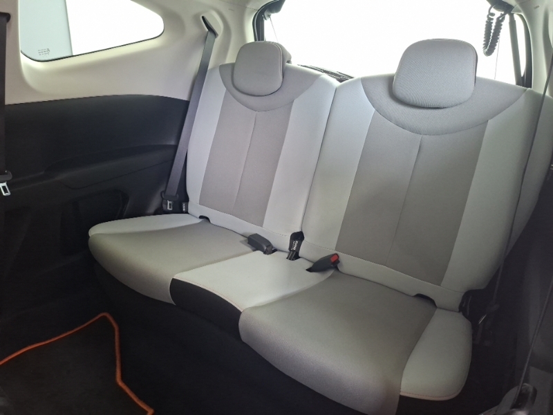 Toyota Aygo 1.0 Vvt-i X-cite YH15ZFJ Orange #6