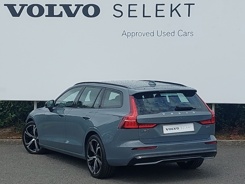 Volvo V60 2.0 B3p Plus Dark 7 Speed Grey #2
