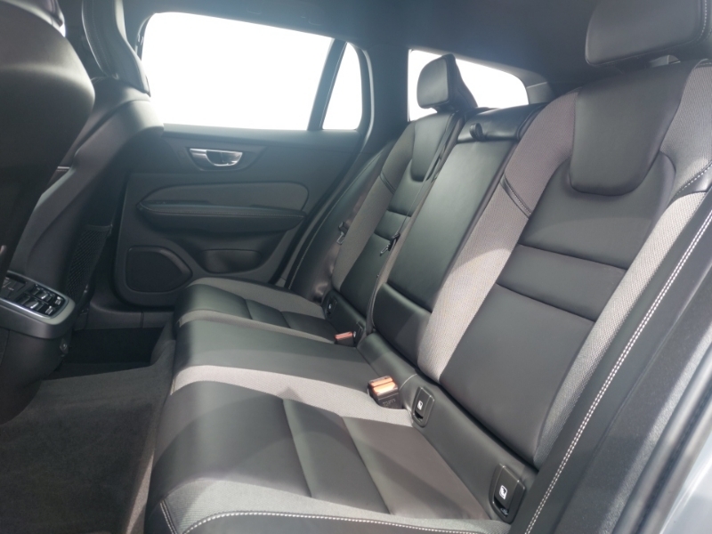 Volvo V60 2.0 B3p Plus Dark 7 Speed Grey #6