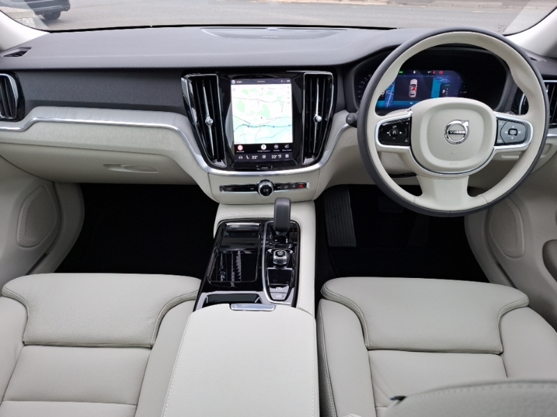 Volvo V60 2.0 T8 455 Phev Ultra Dark Awd Black #3
