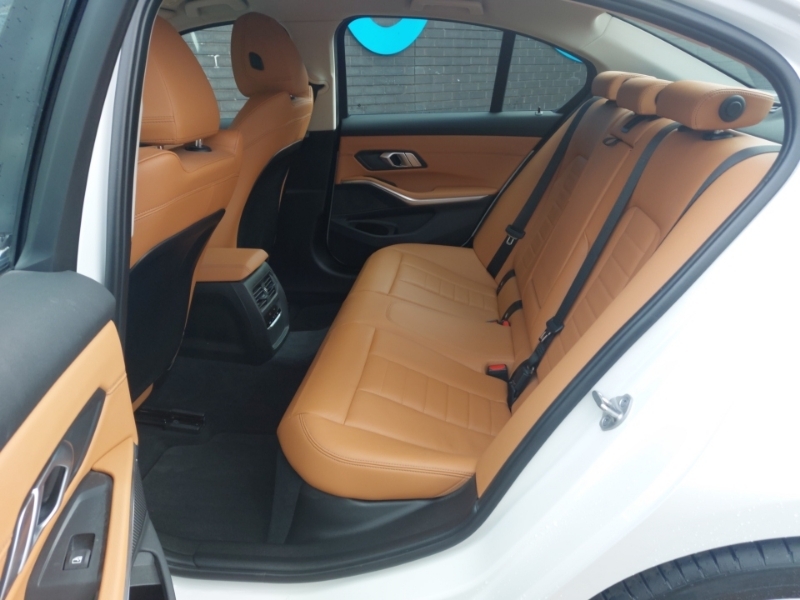 BMW 3 Series 320I Sport Step NL21MPX White #6