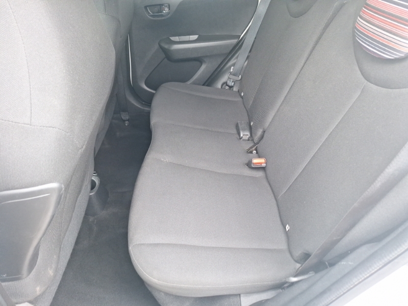 Citroen C1 1.0 Vti 72 Shine SD21WNL White #6