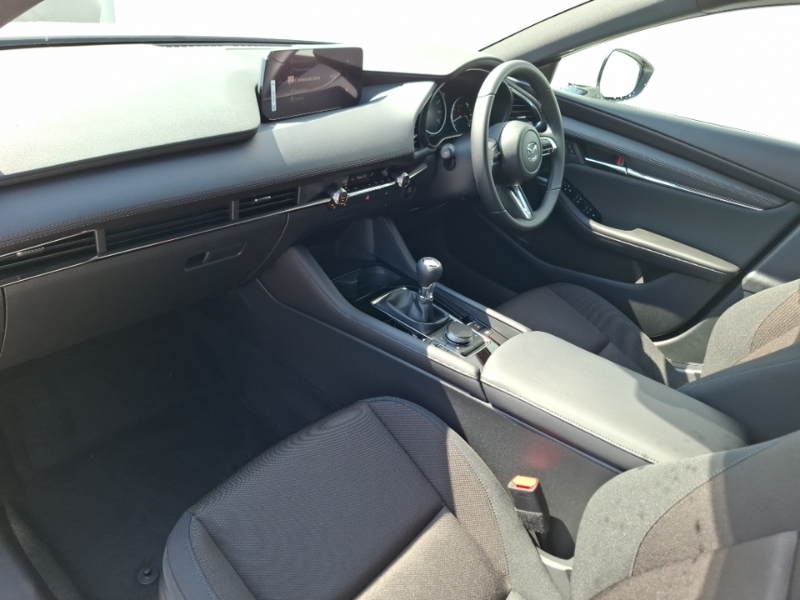 Mazda 3 2.5 E-skyactiv G Mhev 140 Centre-line SV26CXA White #5