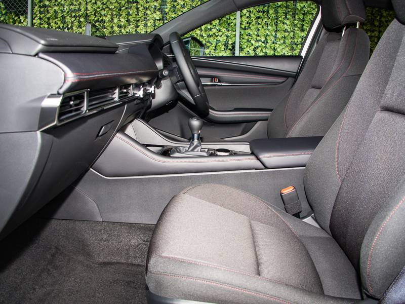 Mazda 3 2.5 E-skyactiv G Mhev 140 Homura White #3