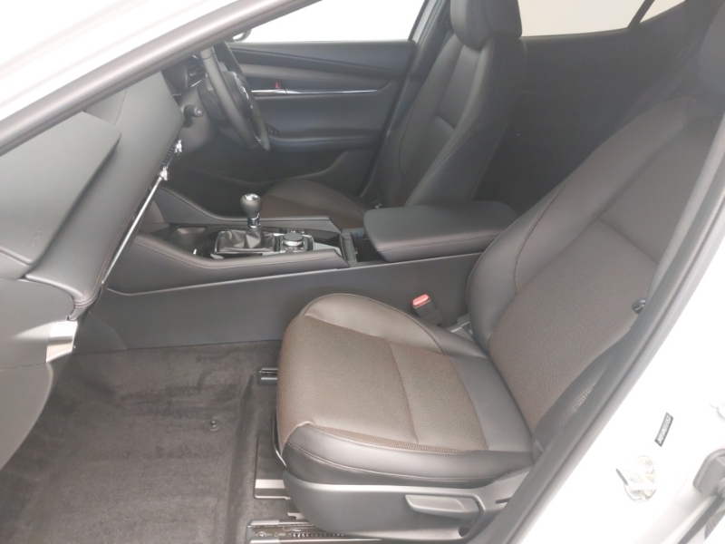Mazda 3 2.5 E-skyactiv G Mhev 140 Takumi Brown #5
