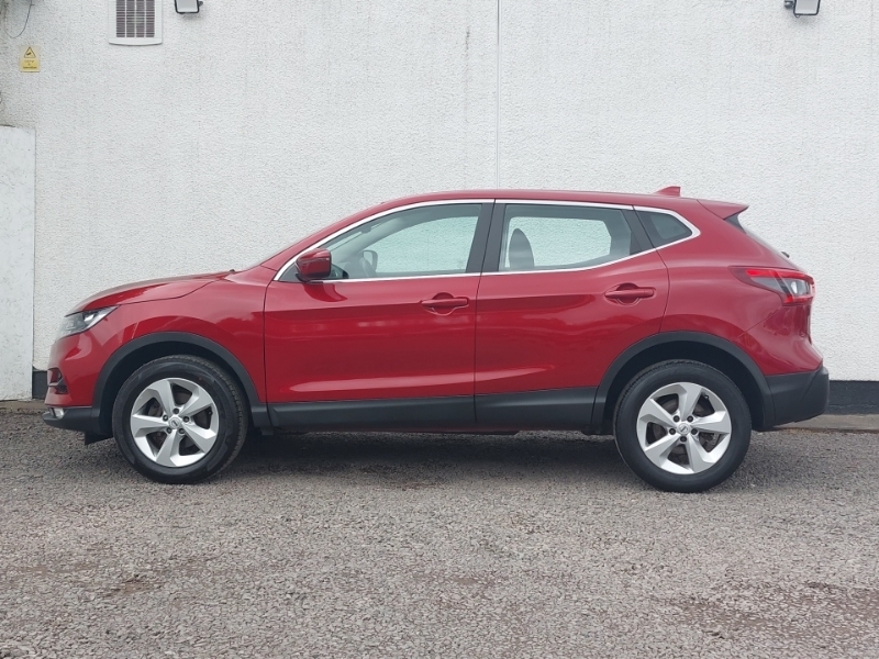 Nissan Qashqai 1.3 Dig-t Acenta Premium MP19OUJ Red #4