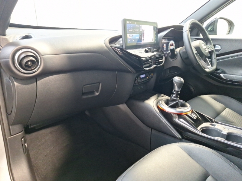 Nissan Juke 1.0 Dig-t Tekna SM25XGW Silver #5
