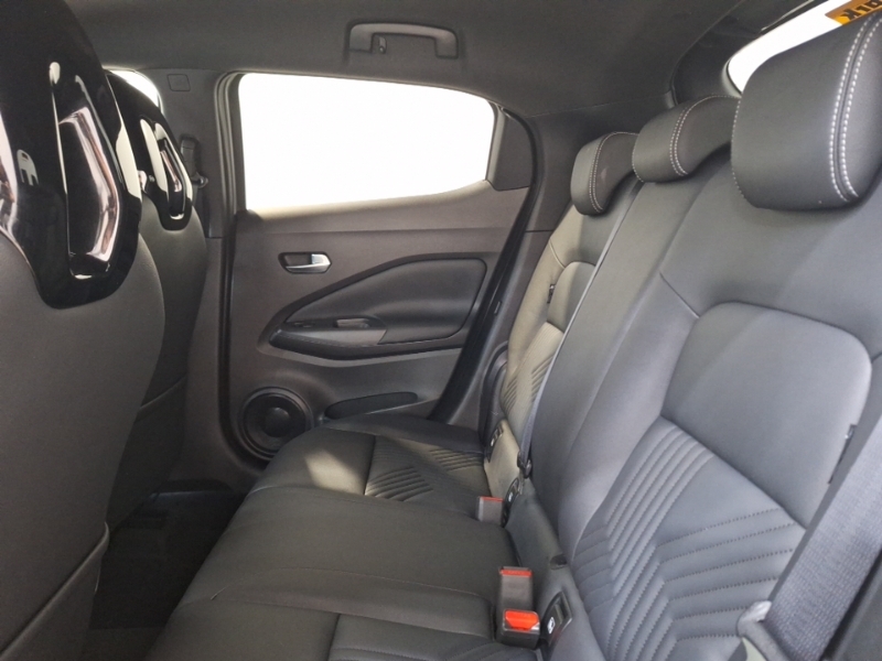 Nissan Juke 1.0 Dig-t Tekna SM25XGW Silver #6