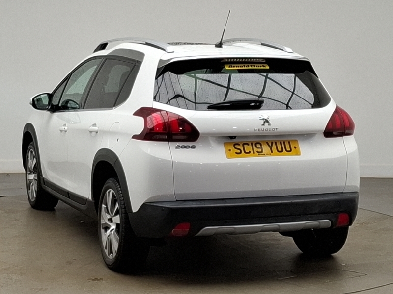Peugeot 2008 1.5 Bluehdi 100 Allure Premium White #2