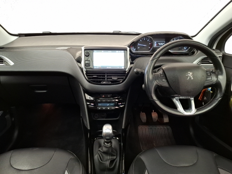Peugeot 2008 1.5 Bluehdi 100 Allure Premium White #3