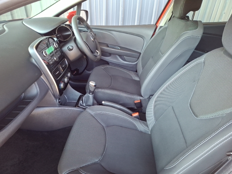 Renault Clio 0.9 Tce 90 Play SD68HWX Red #5