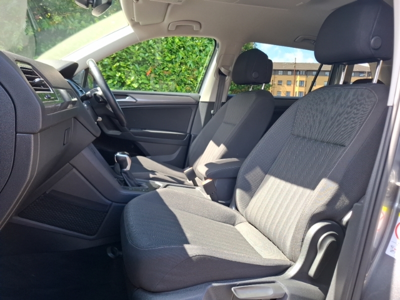 Volkswagen Tiguan Allspace 1.5 Tsi Life Dsg Grey #5