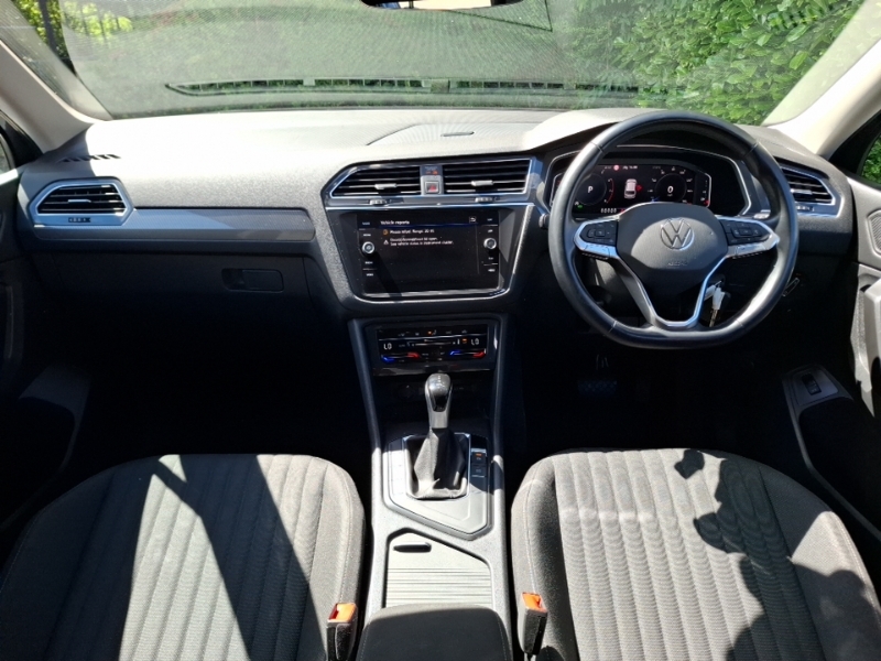 Volkswagen Tiguan Allspace 1.5 Tsi Life Dsg Grey #3