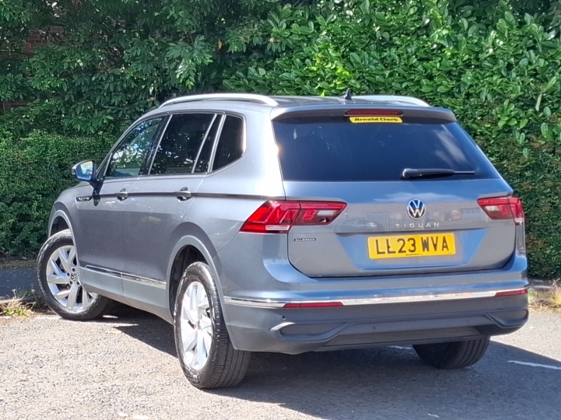 Volkswagen Tiguan Allspace 1.5 Tsi Life Dsg Grey #2