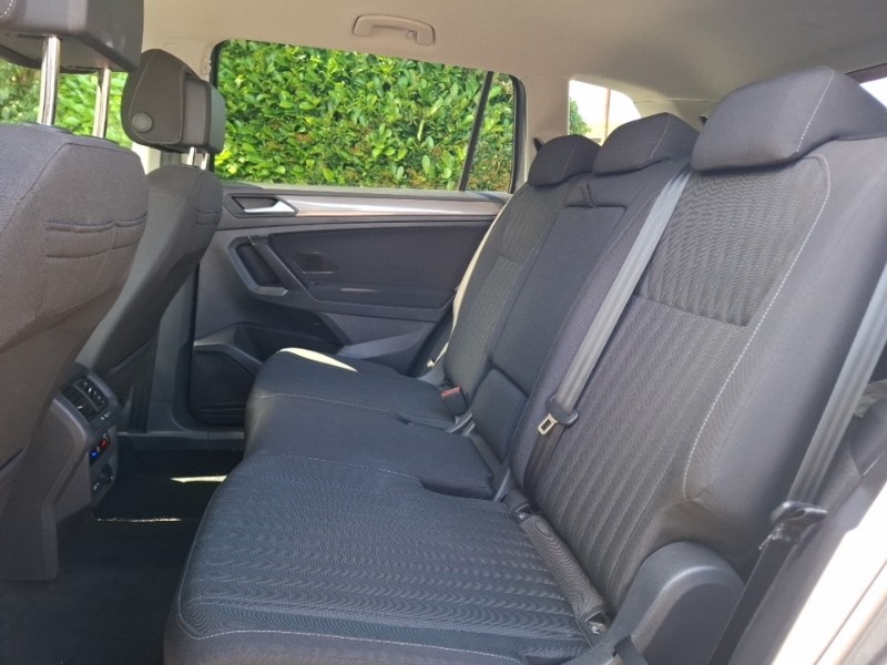 Volkswagen Tiguan Allspace 1.5 Tsi Life Dsg Grey #6