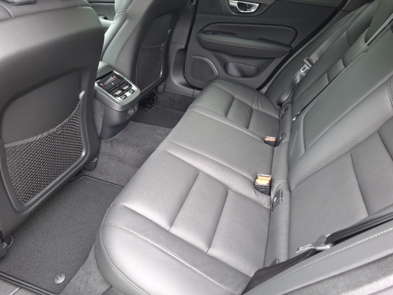 Volvo V60 2.0 B4p Plus Dark 7 Speed Silver #6