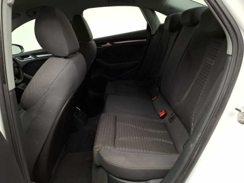 Audi A3 1.6 Tdi Sport White #6