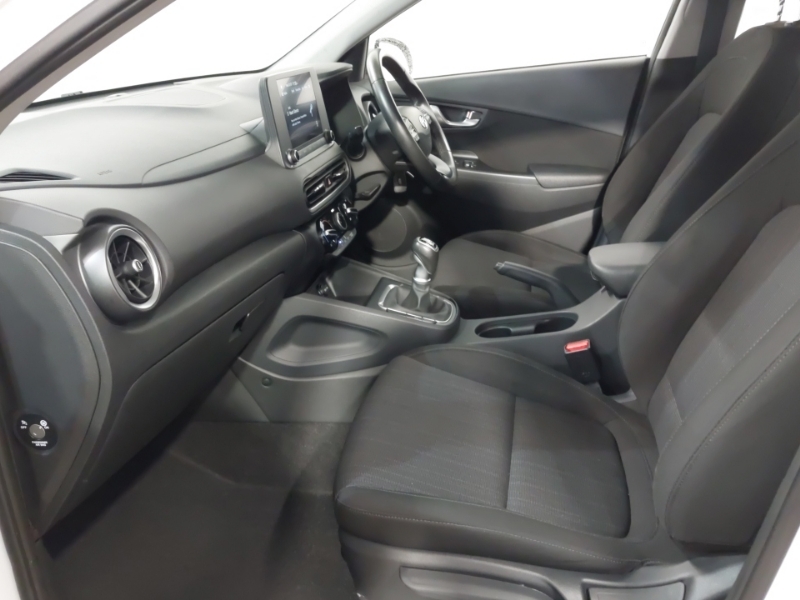 Hyundai Kona 1.0 Tgdi 48V Mhev Se Connect White #5