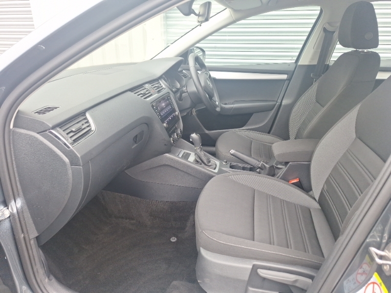 Skoda Octavia 1.0 Tsi Se Dsg Grey #5