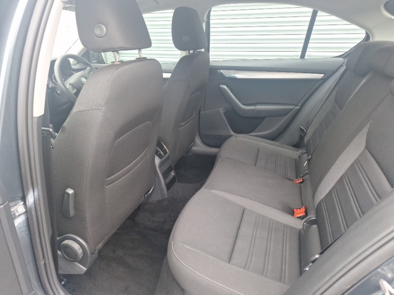 Skoda Octavia 1.0 Tsi Se Dsg Grey #6