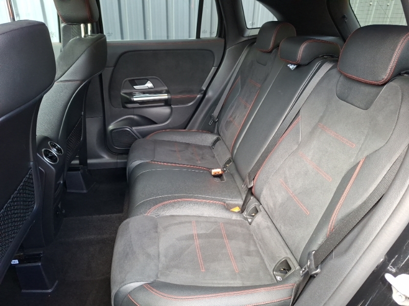 Mercedes-Benz GLA Class Gla 180 Amg Line Executive BC21ZTF Black #6