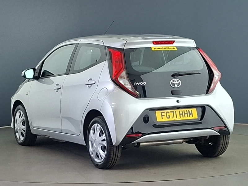Toyota Aygo 1.0 Vvt-i X-play Tss FG71HHM Silver #2