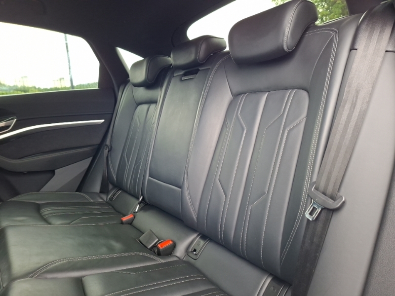 Audi Q8 e tron 300Kw 55 Quattro 114Kwh S Line Blue #6