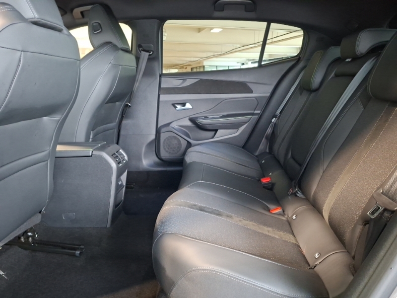 Peugeot 408 1.2 Hybrid 136 Gt E-dsc6 Grey #6