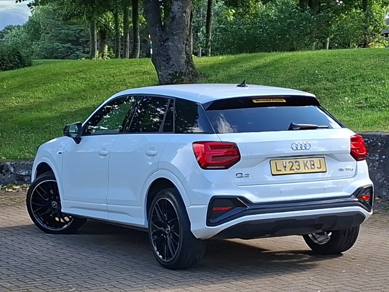 Audi Q2 35 Tfsi Black Edition S Tronic LV23KBJ White #2