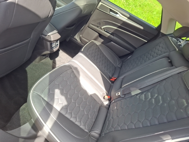 Ford Mondeo 2.0 Tdci 180 Powershift Red #6