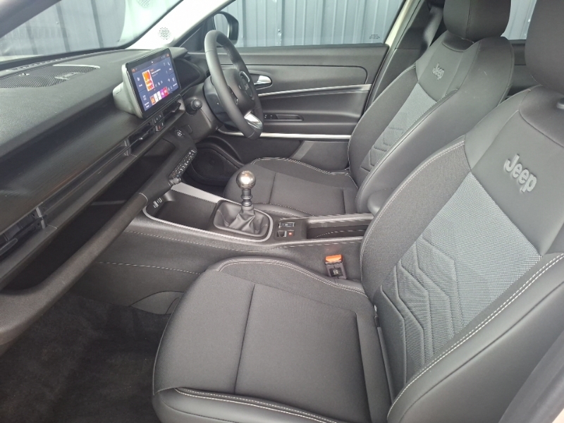 Jeep Avenger 1.2 Altitude Beige #5