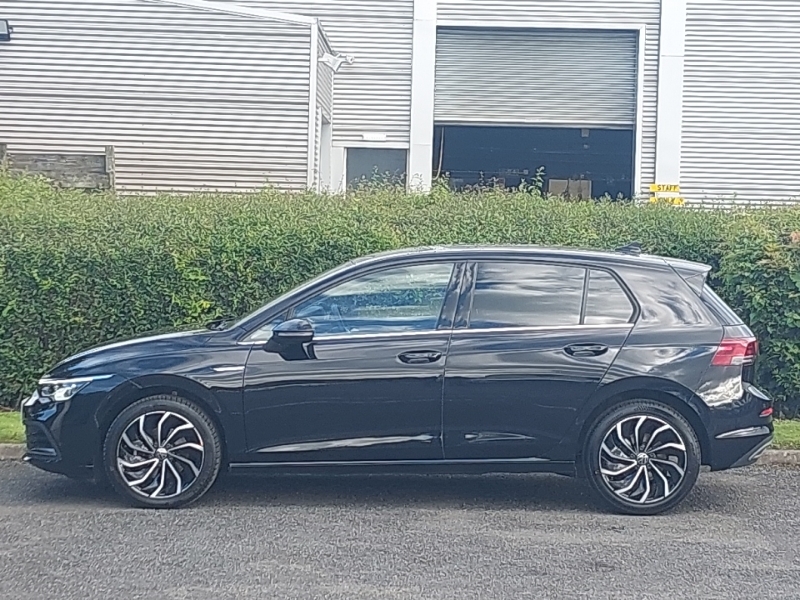 Volkswagen Golf 1.5 Tsi 150 Style Edition GL23LYU Black #4