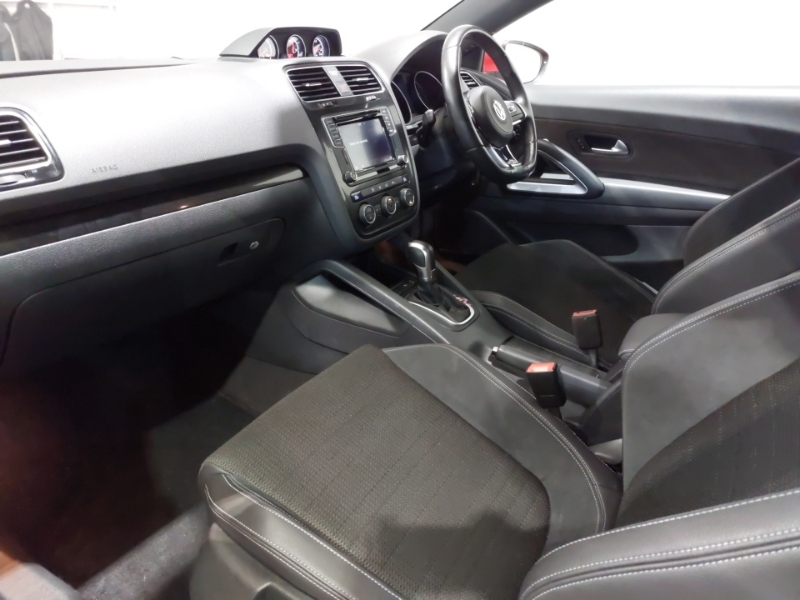 Volkswagen Scirocco 2.0 Tsi 180 Bluemotion Tech Gt Dsg Red #5