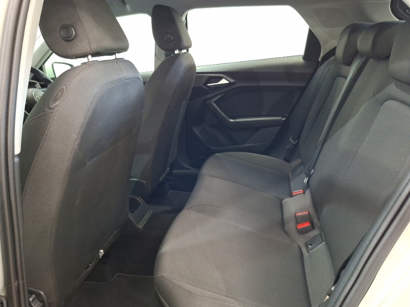 Audi A1 25 Tfsi Technik Silver #6