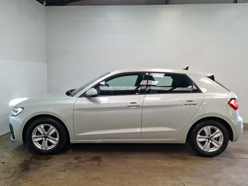 Audi A1 25 Tfsi Technik Silver #4