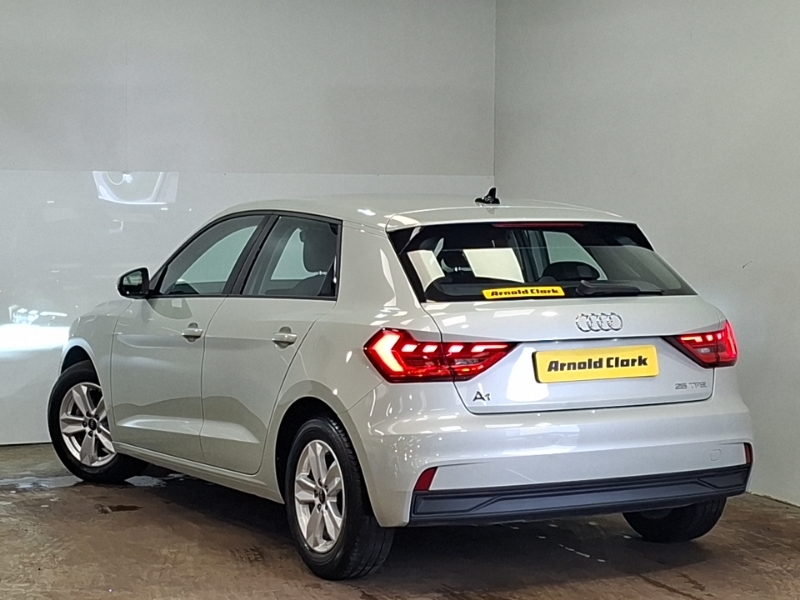 Audi A1 25 Tfsi Technik Silver #2