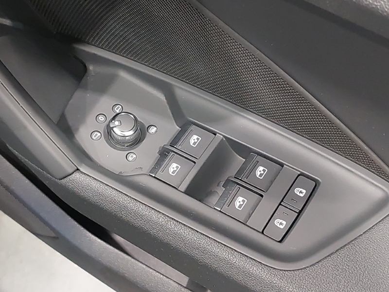 Audi A3 2021 1.4 Tfsie 40 Sport Sportback Plug- Grey #17