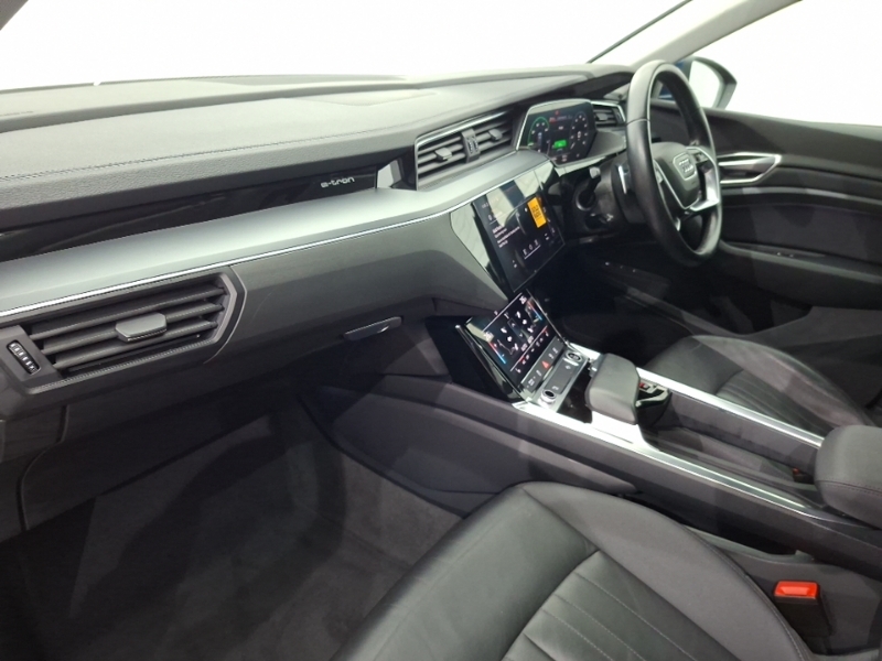 Audi E-tron 230Kw 50 Quattro 71Kwh Technik Blue #5