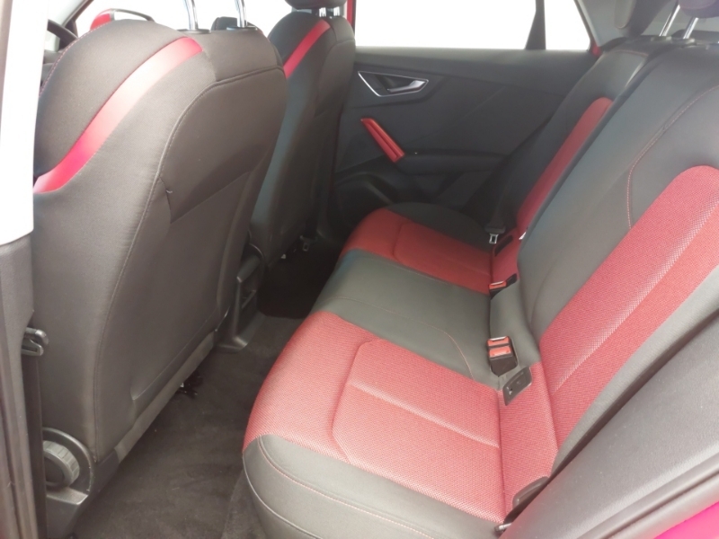Audi Q2 1.0 Tfsi Sport Red #6